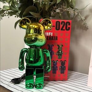 LS-02C bear speaker NIB